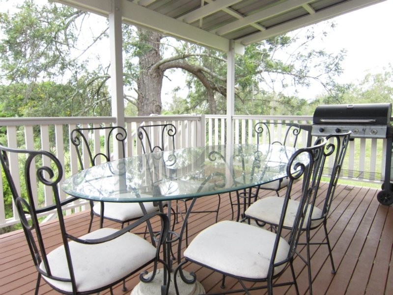 4 Queen Street, Blackstone QLD 4304