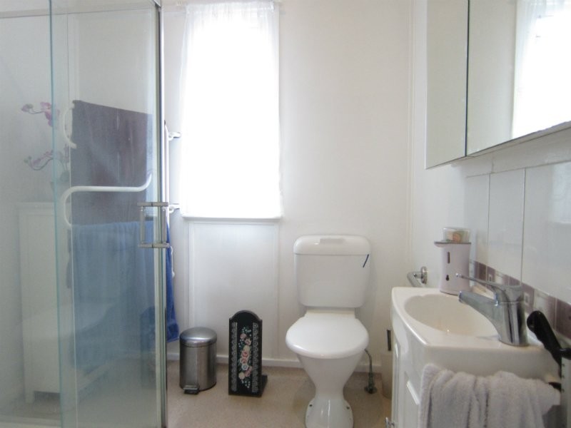 16 Coleman Street, Leichhardt QLD 4305