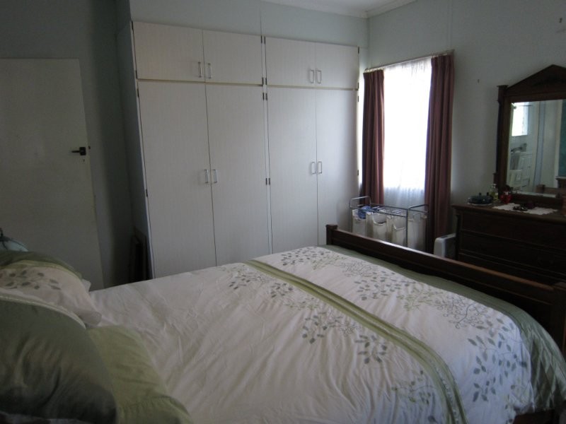 16 Coleman Street, Leichhardt QLD 4305