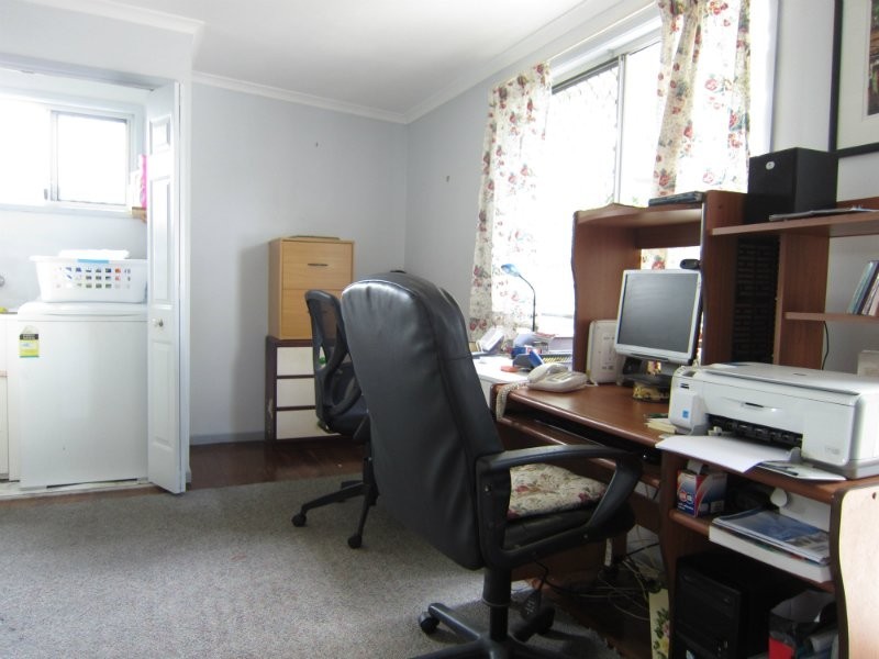 16 Coleman Street, Leichhardt QLD 4305