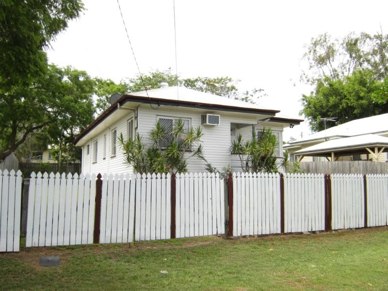 16 Coleman Street, Leichhardt QLD 4305
