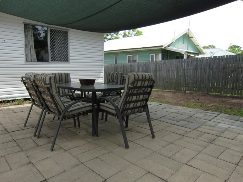 16 Coleman Street, Leichhardt QLD 4305