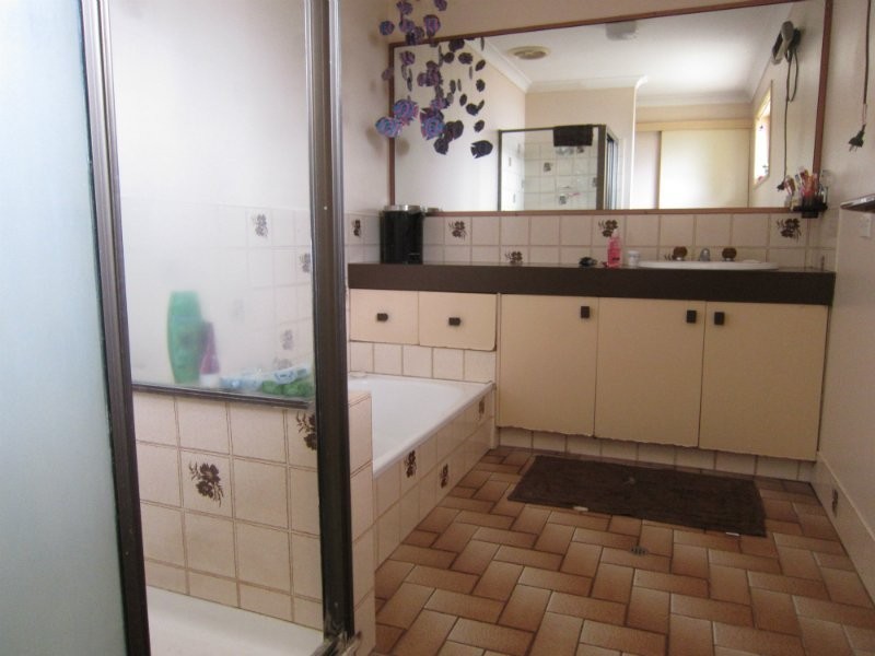 31 Tinworth Street, Willowbank QLD 4306