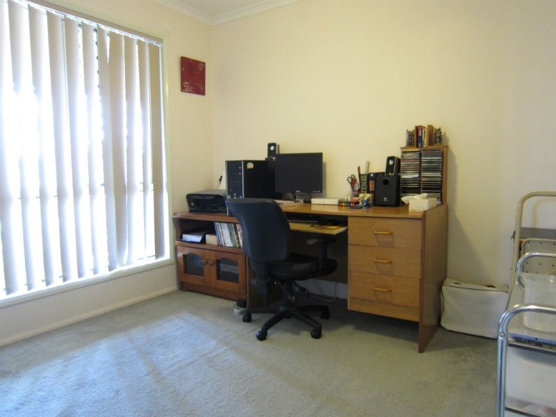 40 Jonquil Circuit, Flinders View QLD 4305