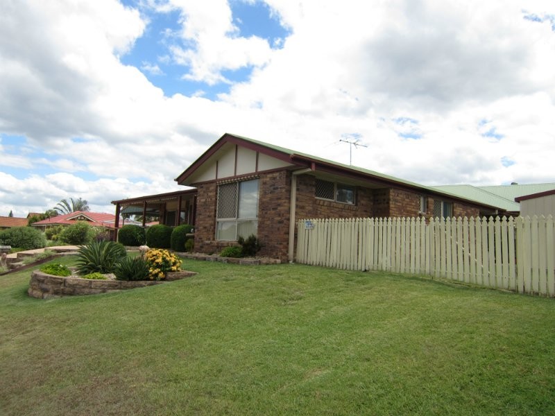 40 Jonquil Circuit, Flinders View QLD 4305