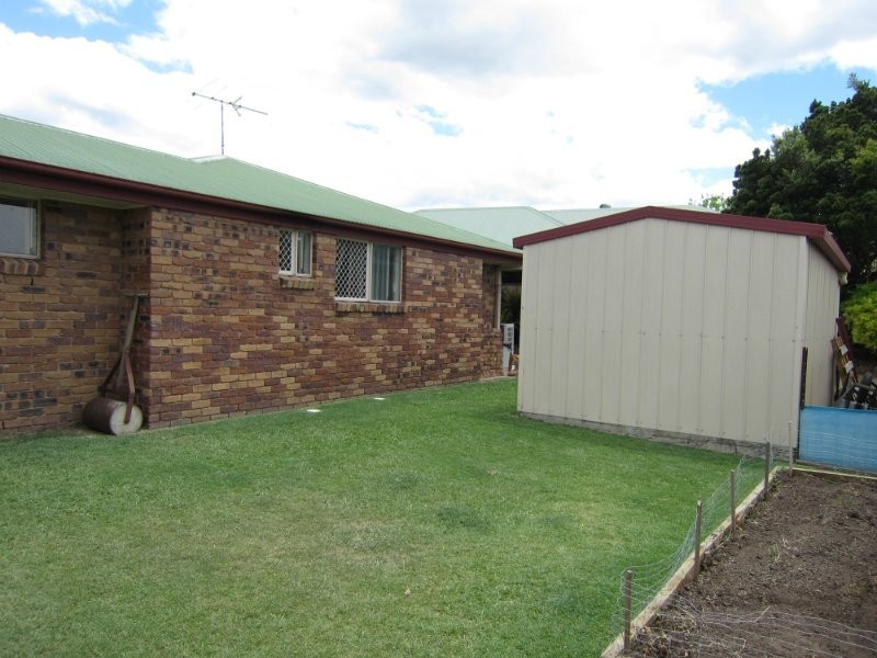 40 Jonquil Circuit, Flinders View QLD 4305