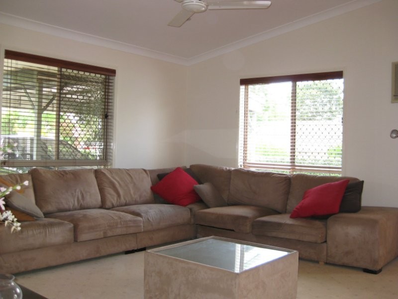 36 Flametree Court, Walloon QLD 4306