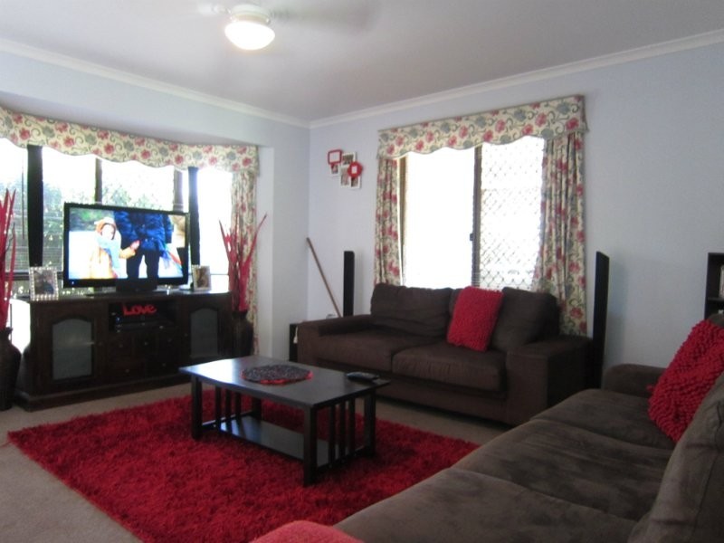 43 Beechwood Drive, Yamanto QLD 4305