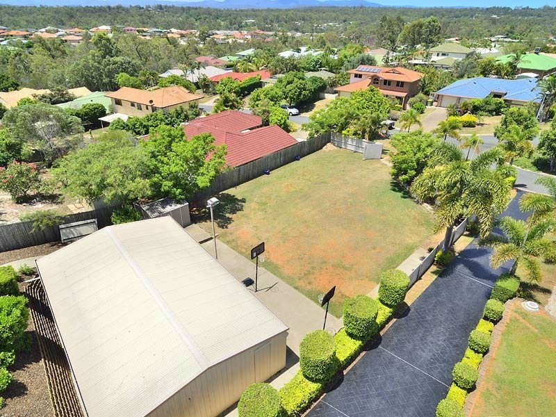 15 Calverton Court, Brassall QLD 4305