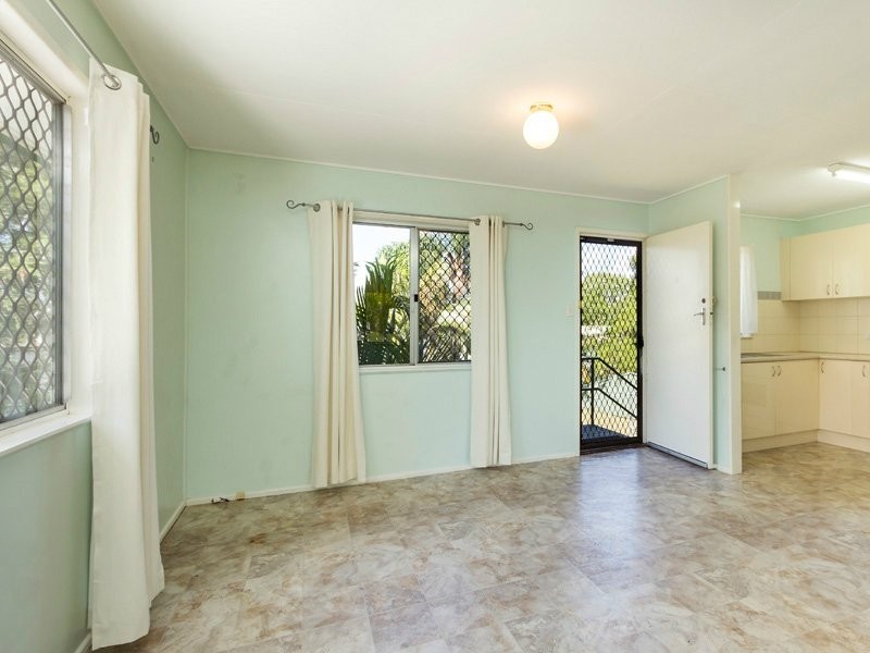 6 Fraser Street, Leichhardt QLD 4305