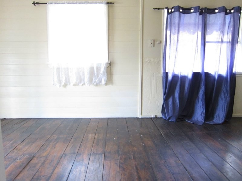 19 Smith Street, North Ipswich QLD 4305