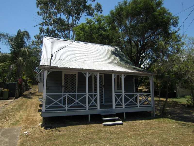 19 Smith Street, North Ipswich QLD 4305