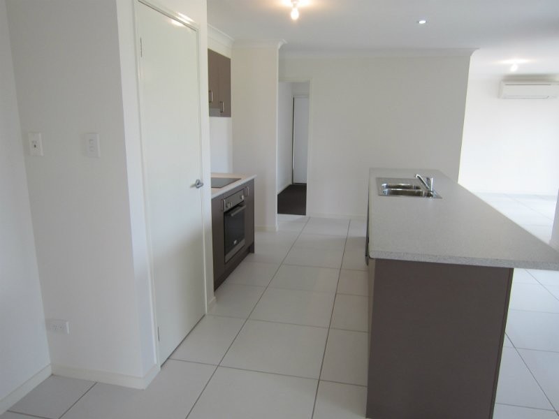 45 Noonans Lane, Peak Crossing QLD 4306