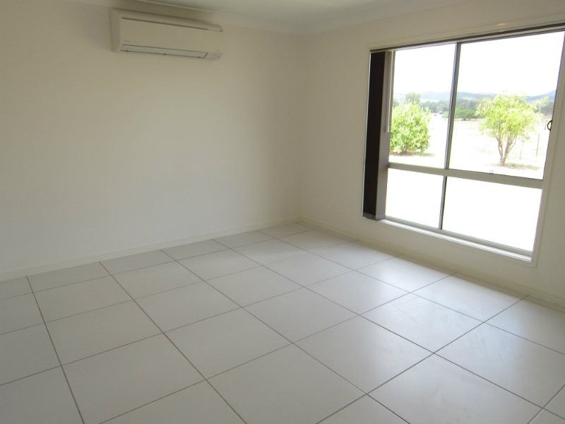45 Noonans Lane, Peak Crossing QLD 4306