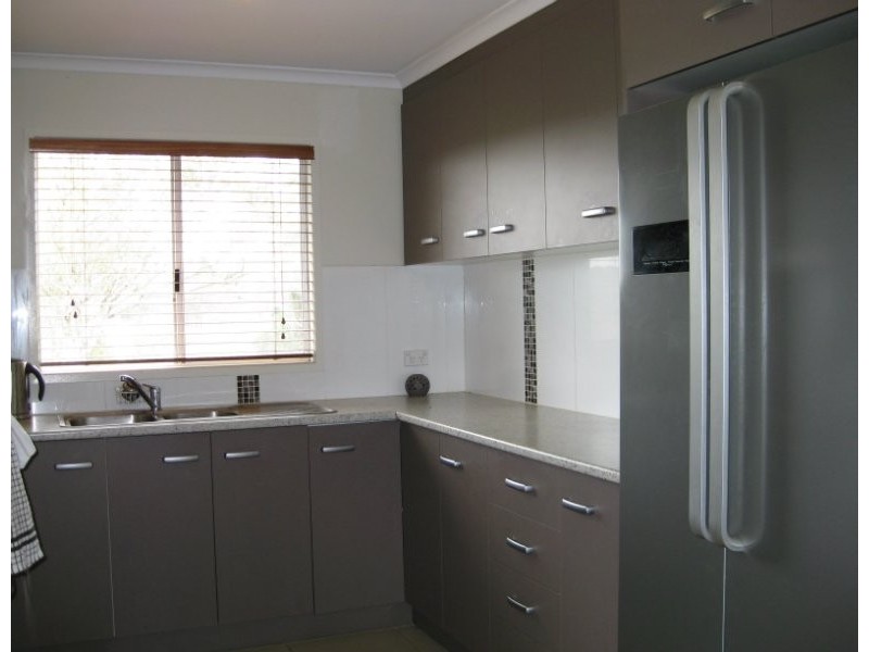 15 Office Lane, Glamorgan Vale QLD 4306