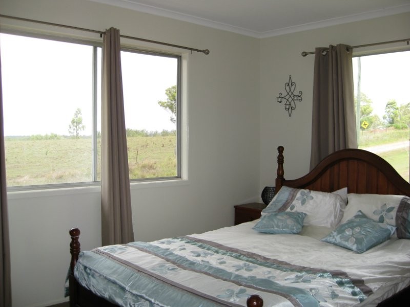 15 Office Lane, Glamorgan Vale QLD 4306