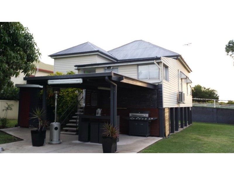 4 Feeney Lane, East Ipswich QLD 4305