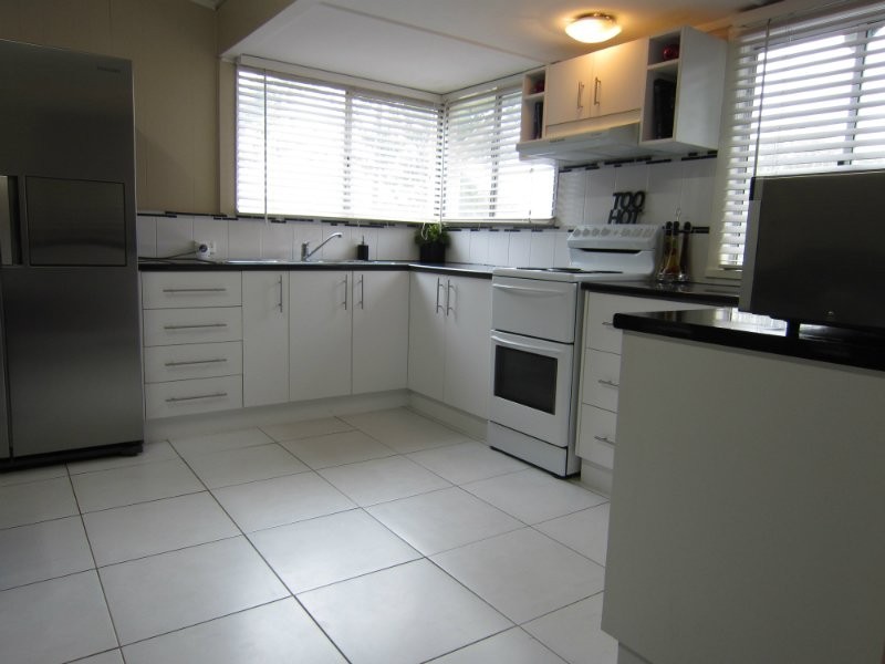 4 Feeney Lane, East Ipswich QLD 4305