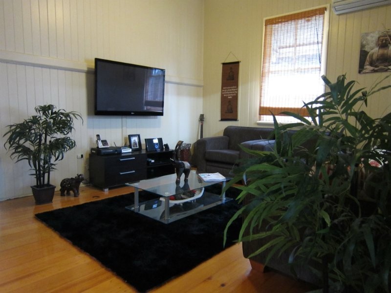 4 Feeney Lane, East Ipswich QLD 4305