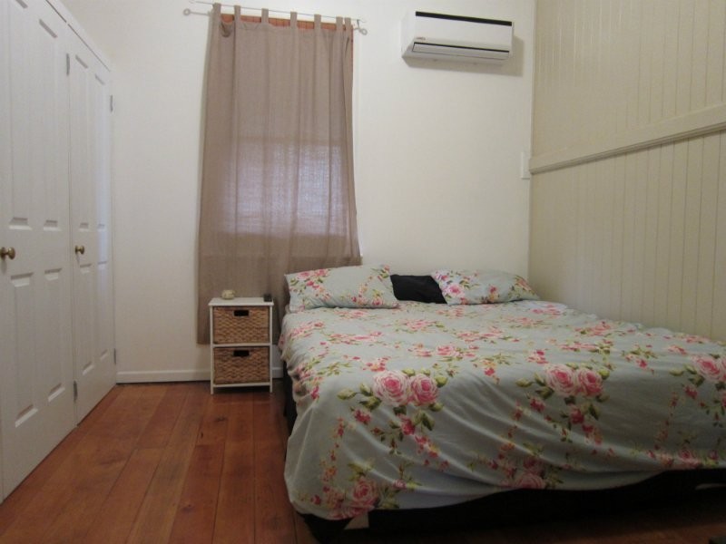 4 Feeney Lane, East Ipswich QLD 4305