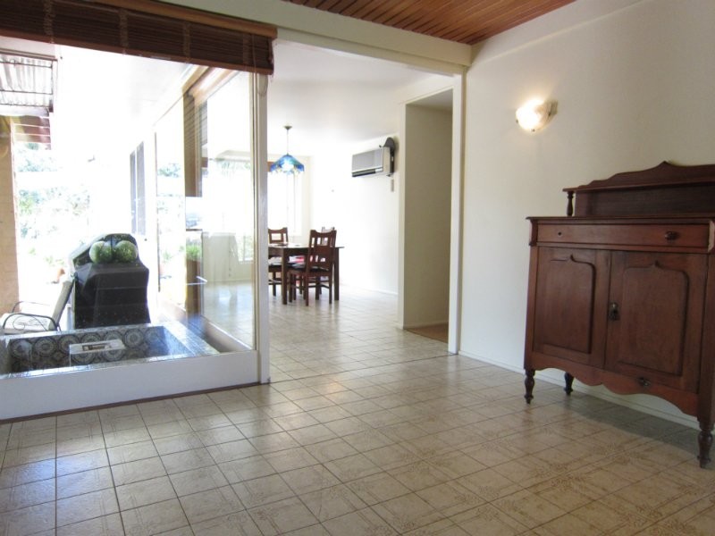 16 Turner Street, Eastern Heights QLD 4305