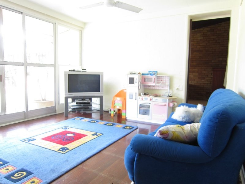 16 Turner Street, Eastern Heights QLD 4305