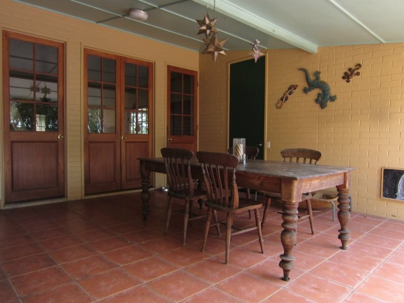 16 Turner Street, Eastern Heights QLD 4305