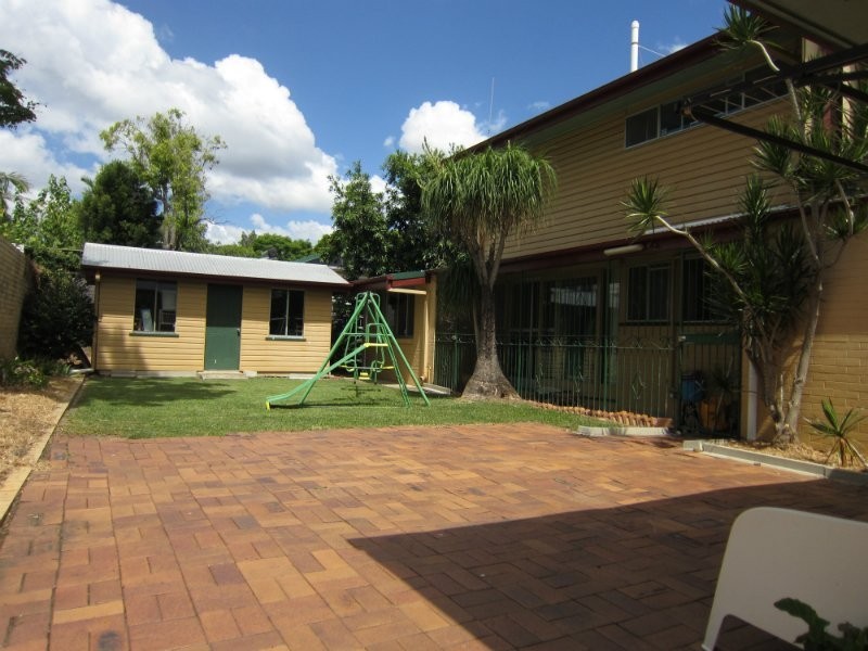 16 Turner Street, Eastern Heights QLD 4305