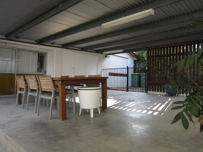 25 Taylor Street, Eastern Heights QLD 4305