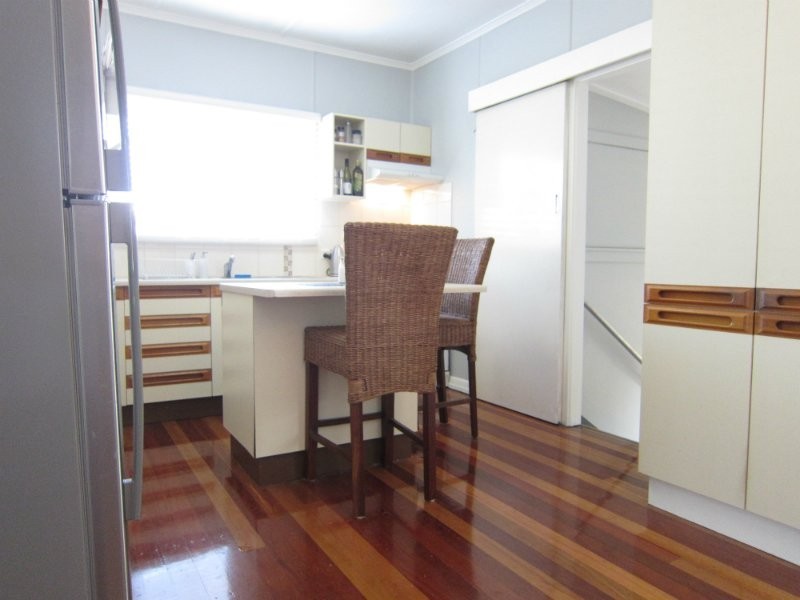 25 Taylor Street, Eastern Heights QLD 4305