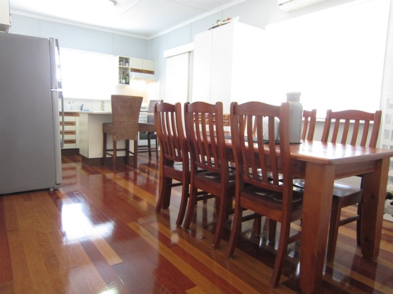 25 Taylor Street, Eastern Heights QLD 4305