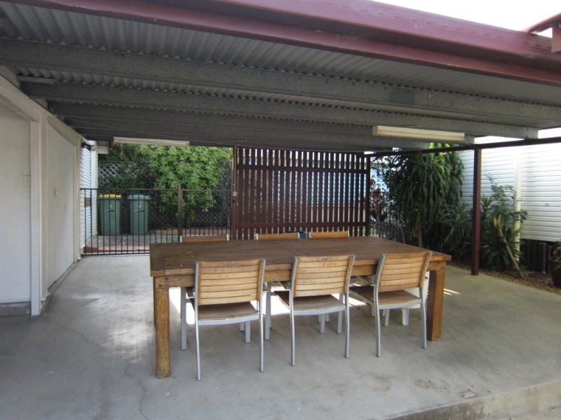 25 Taylor Street, Eastern Heights QLD 4305