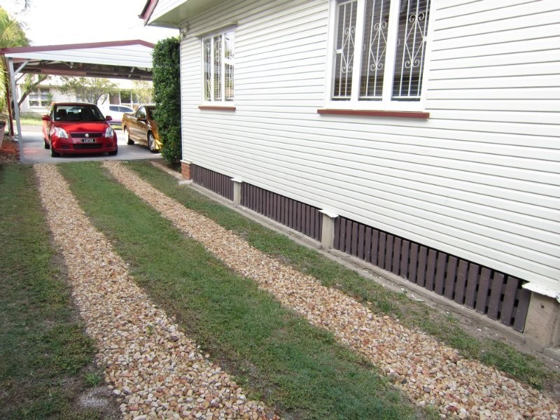 25 Taylor Street, Eastern Heights QLD 4305