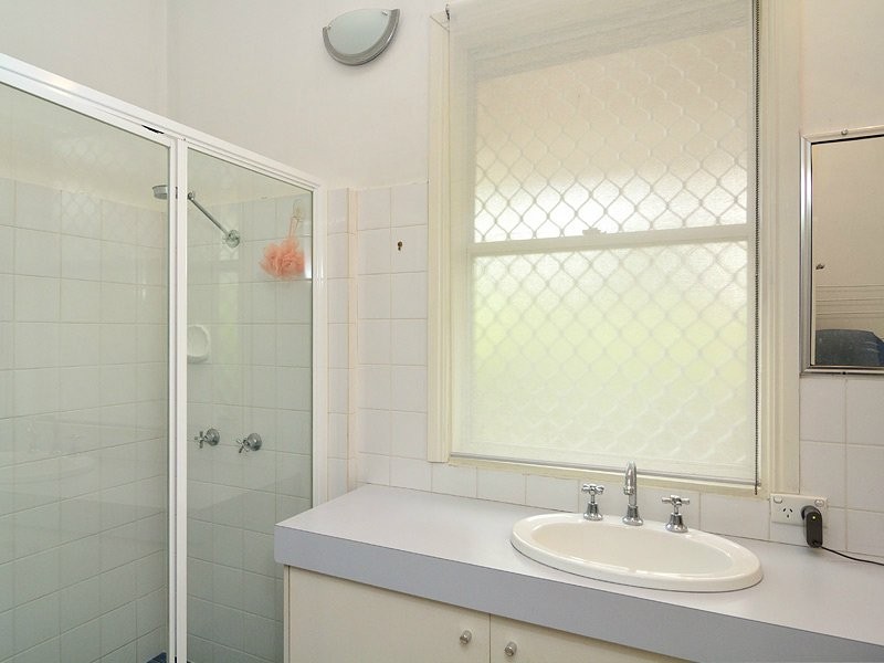 64 Chermside Road, Newtown QLD 4305
