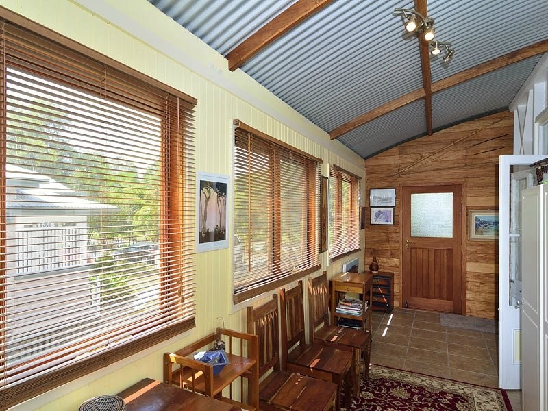 8 Salisbury Road, Ipswich QLD 4305