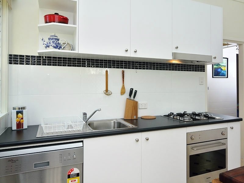 8 Salisbury Road, Ipswich QLD 4305