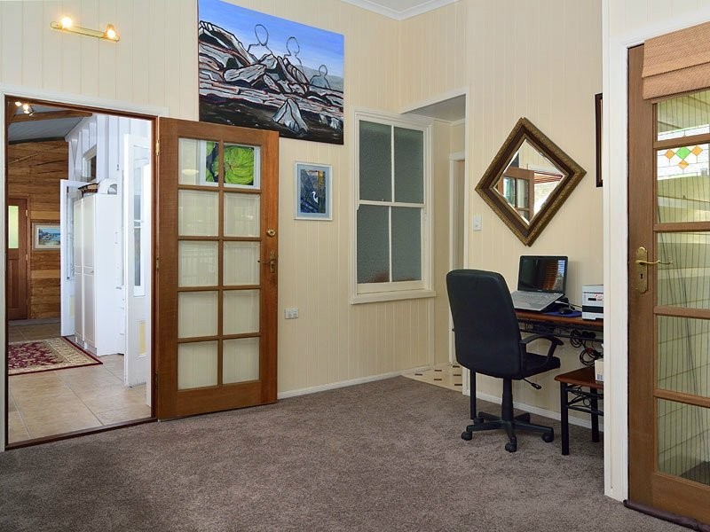 8 Salisbury Road, Ipswich QLD 4305