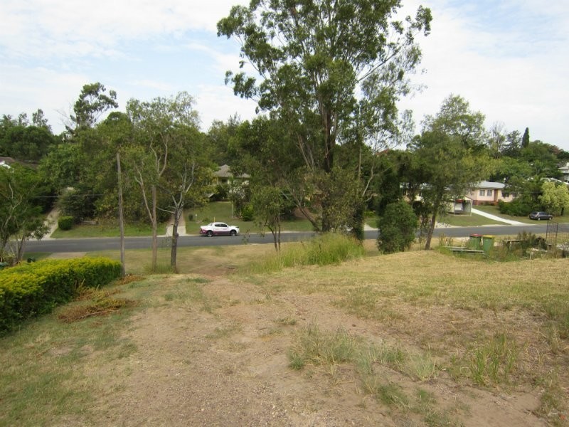 8 Beatty Street, Coalfalls QLD 4305