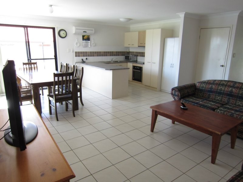 74 Anna Drive, Raceview QLD 4305