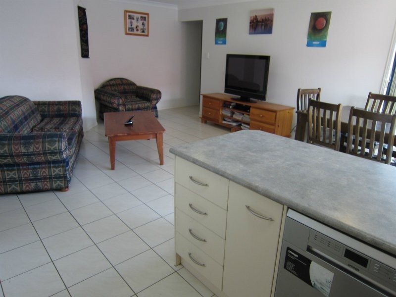 74 Anna Drive, Raceview QLD 4305