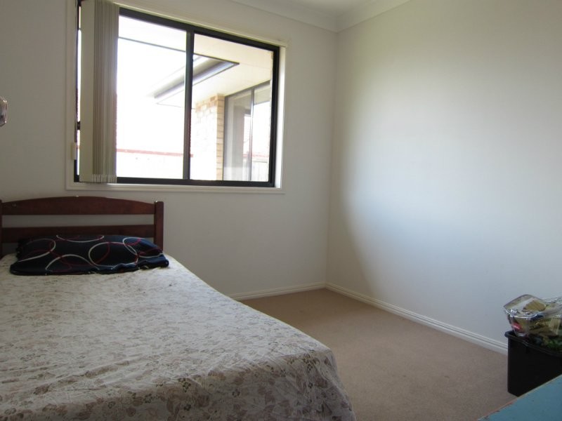 74 Anna Drive, Raceview QLD 4305