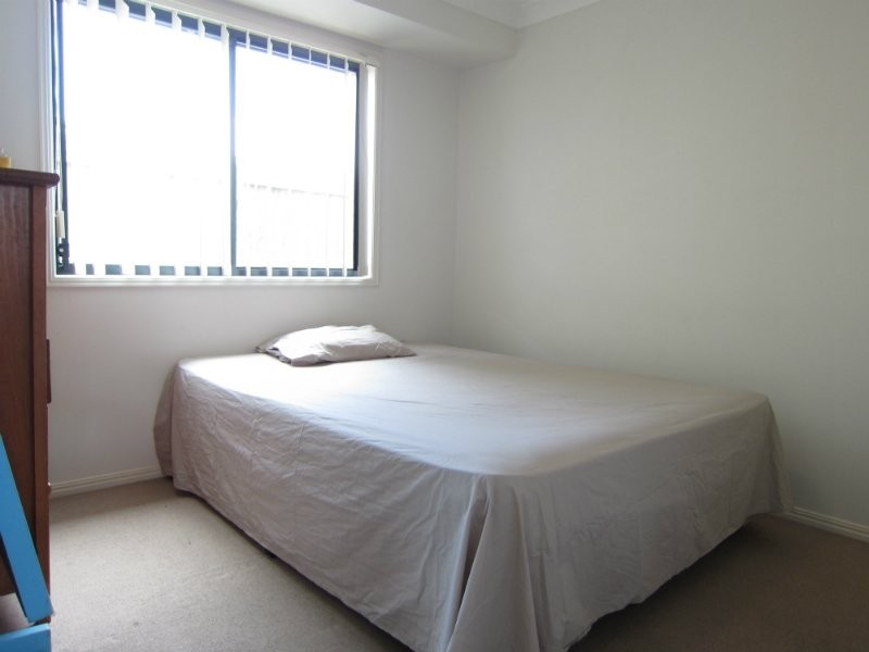 74 Anna Drive, Raceview QLD 4305