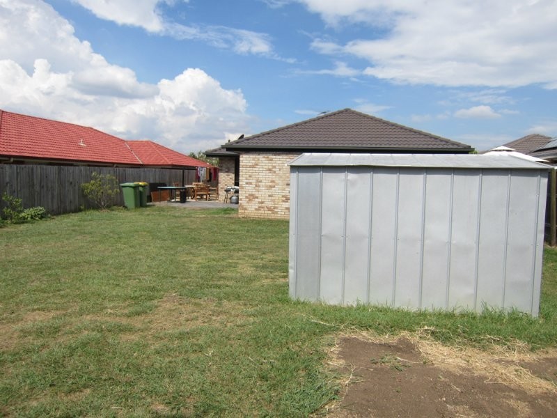 74 Anna Drive, Raceview QLD 4305