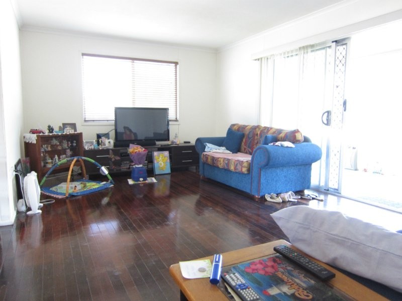 185 South Station Road, Silkstone QLD 4304