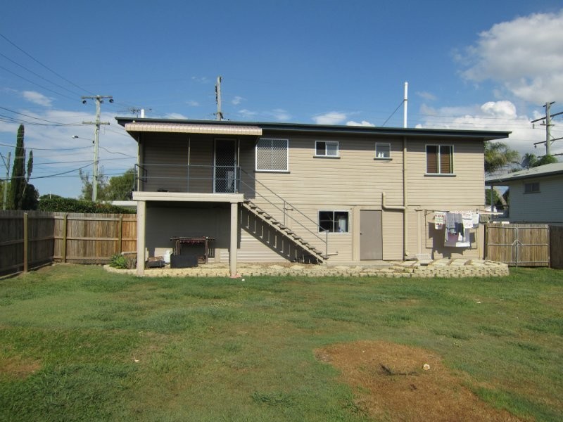 185 South Station Road, Silkstone QLD 4304