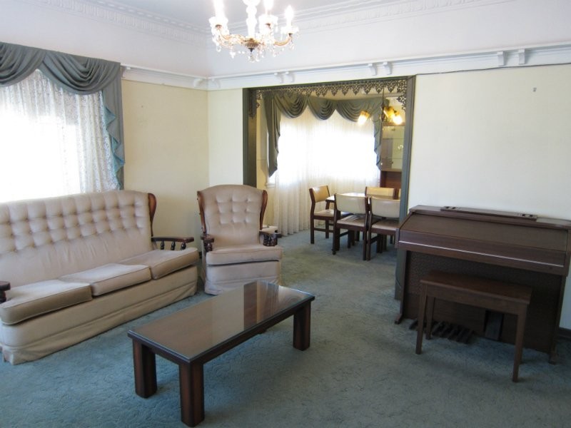 31 Phillip Street, One Mile QLD 4305