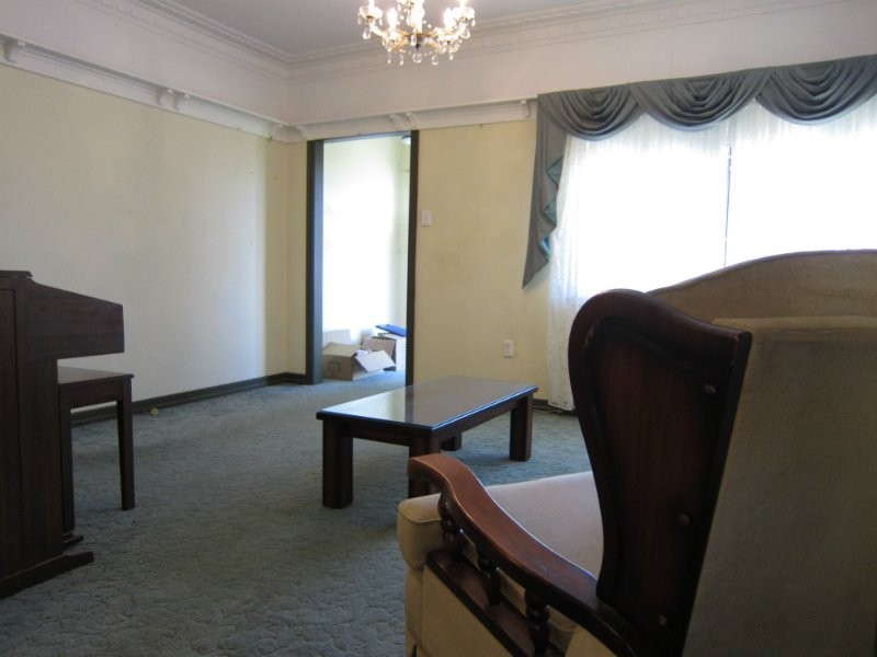 31 Phillip Street, One Mile QLD 4305