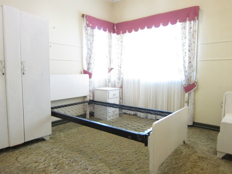 31 Phillip Street, One Mile QLD 4305