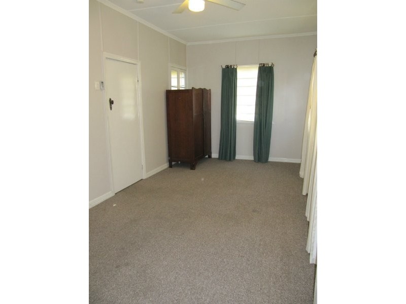 10 Joyce Street, East Ipswich QLD 4305