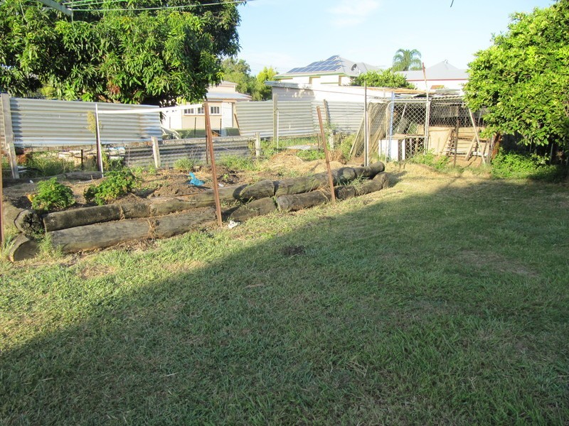 12 Joyce Street, East Ipswich QLD 4305